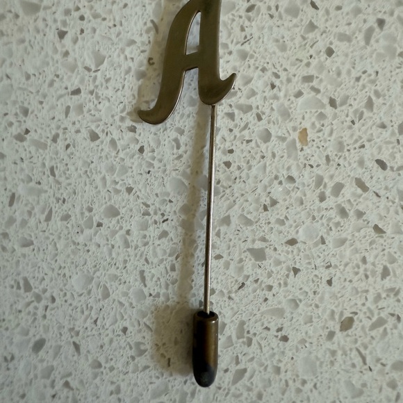 Silver stick vintage cursive A Pin - Picture 1 of 1
